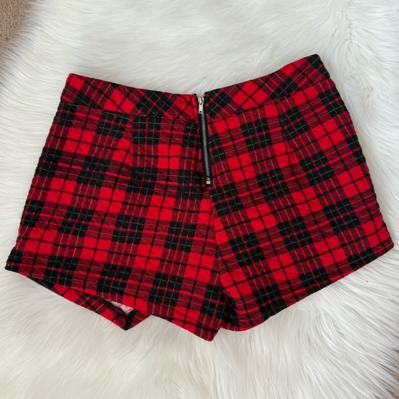 Love Culture Red Plaid Quilted Front Panel Skort Small - Picture 3 of 4